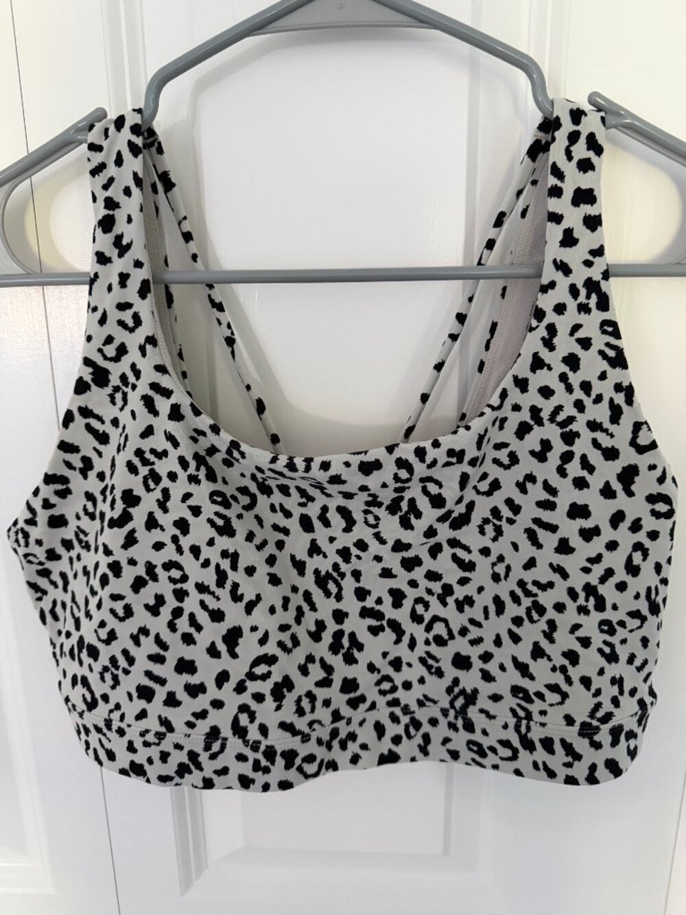 Athleta Exhale Sports Bra - Large - Black & Gray Print